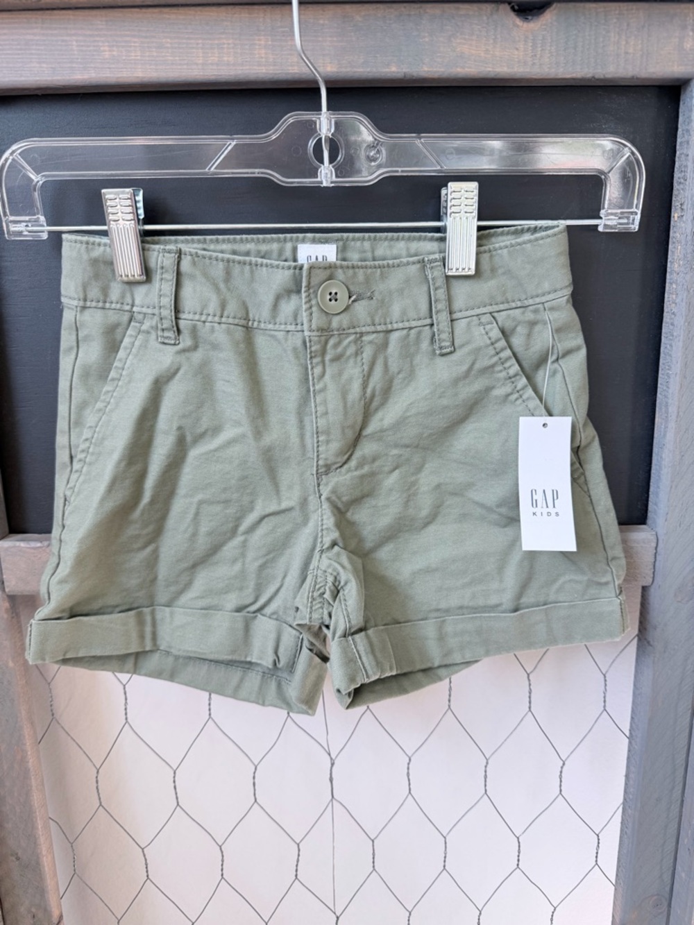NWT GAP Kids Size 6 Olive Green Cotton Adjustable Waist Roll-Hem Shorts
